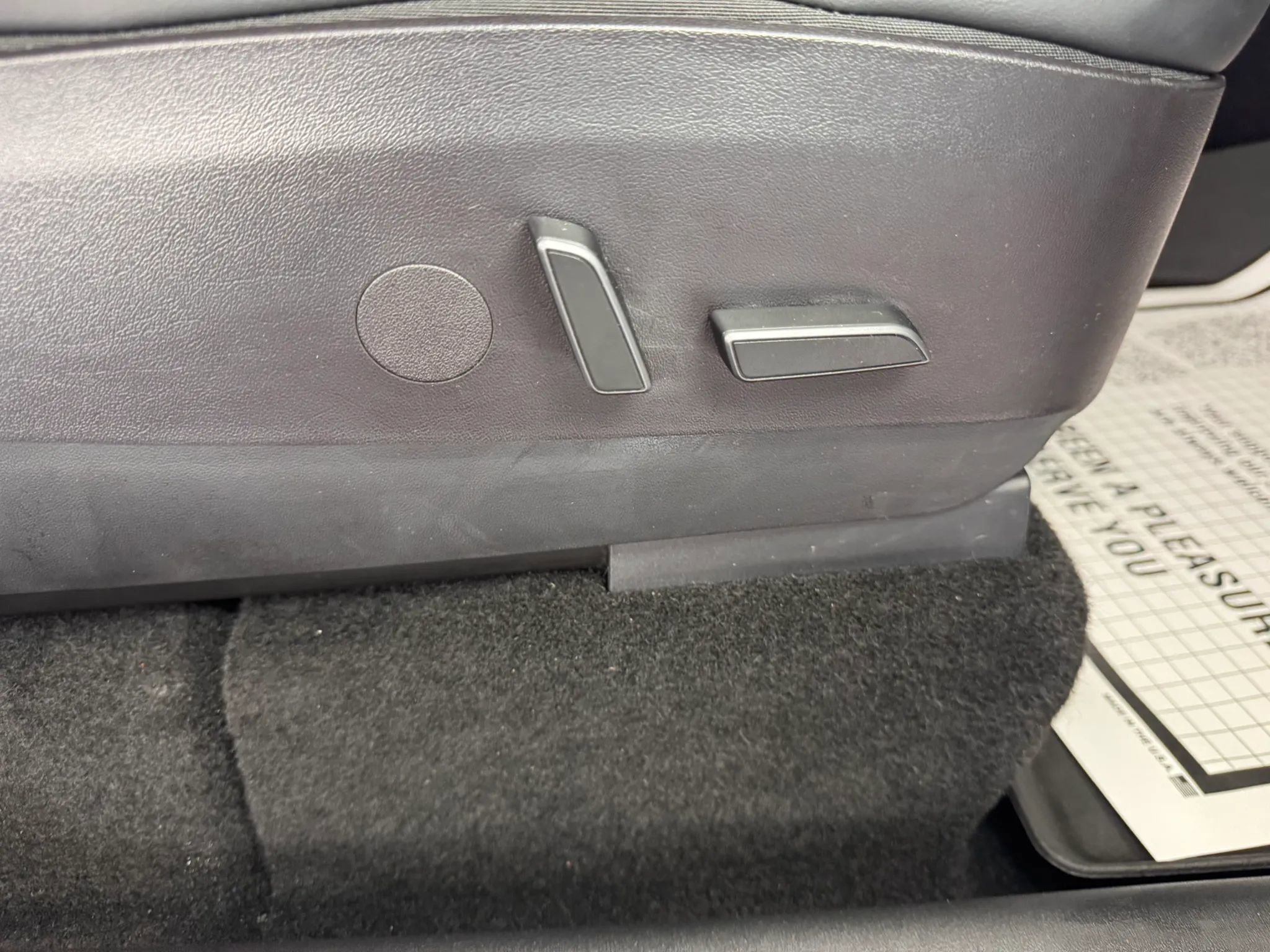 Used 2022 Tesla Model Y Performance image 14