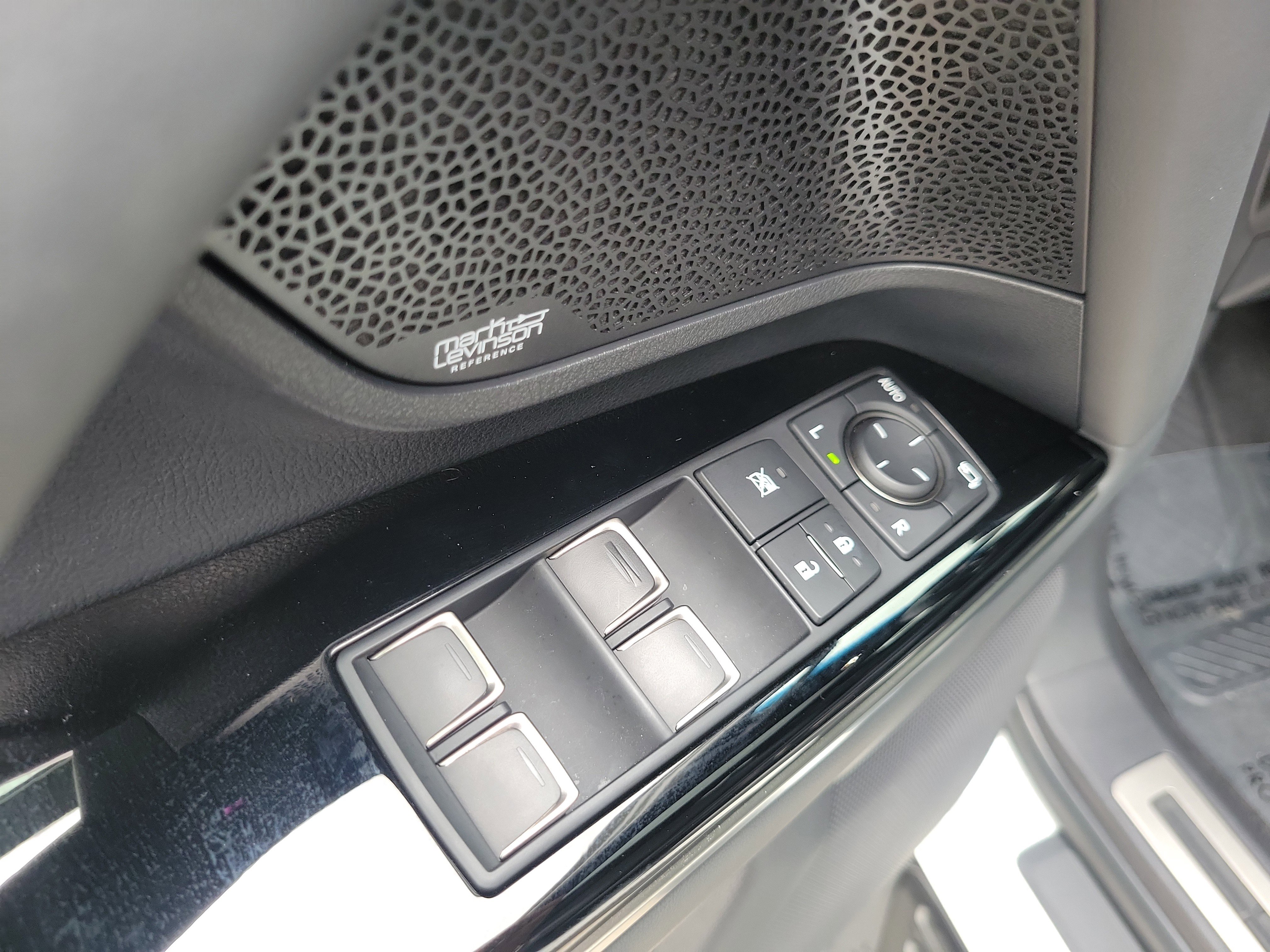 Used 2024 Lexus LX 600 LX 600 Premium 4WD image 26