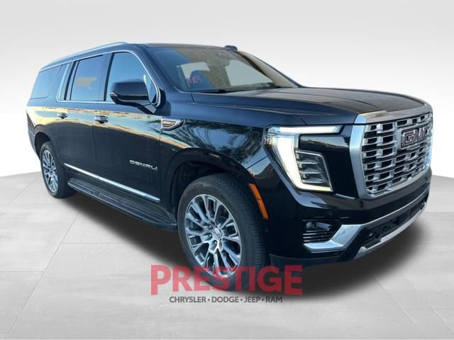 Used 2025 GMC Yukon XL Denali image 5