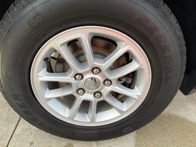 Certified 2020 Jeep Grand Cherokee Laredo AWD/4WD image 7