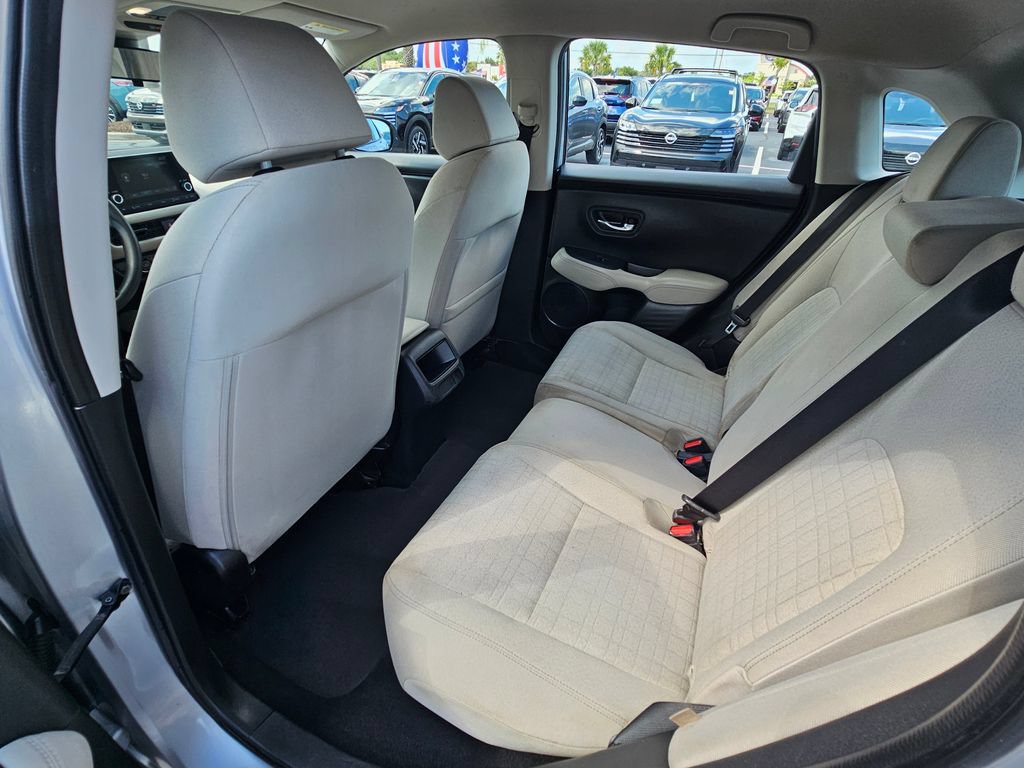 Used 2023 Honda HR-V LX image 11