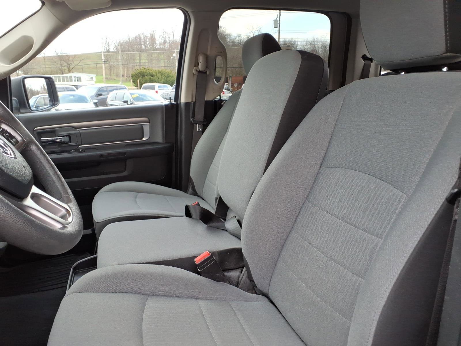 Used 2023 RAM 1500 Classic SLT w/ Protection Group AWD/4WD image 4