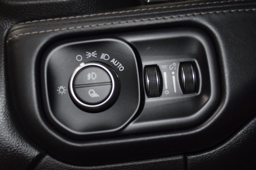 Used 2024 RAM 2500 Limited image 42