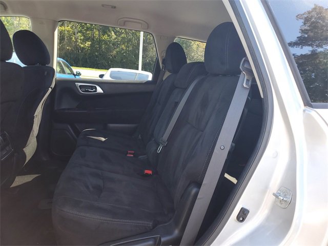Used 2016 Nissan Pathfinder S image 8