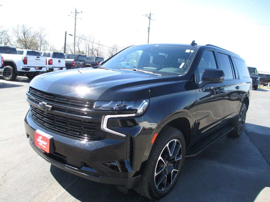 Used 2023 Chevrolet Suburban RST w/ Luxury Package image 11