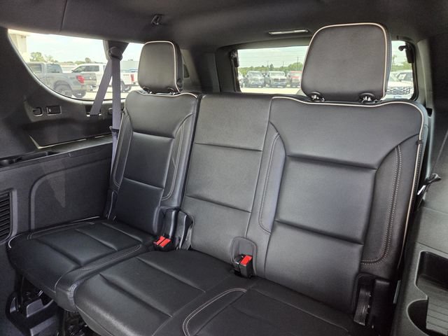 Used 2021 GMC Yukon XL SLT w/ SLT Premium Package AWD/4WD image 31