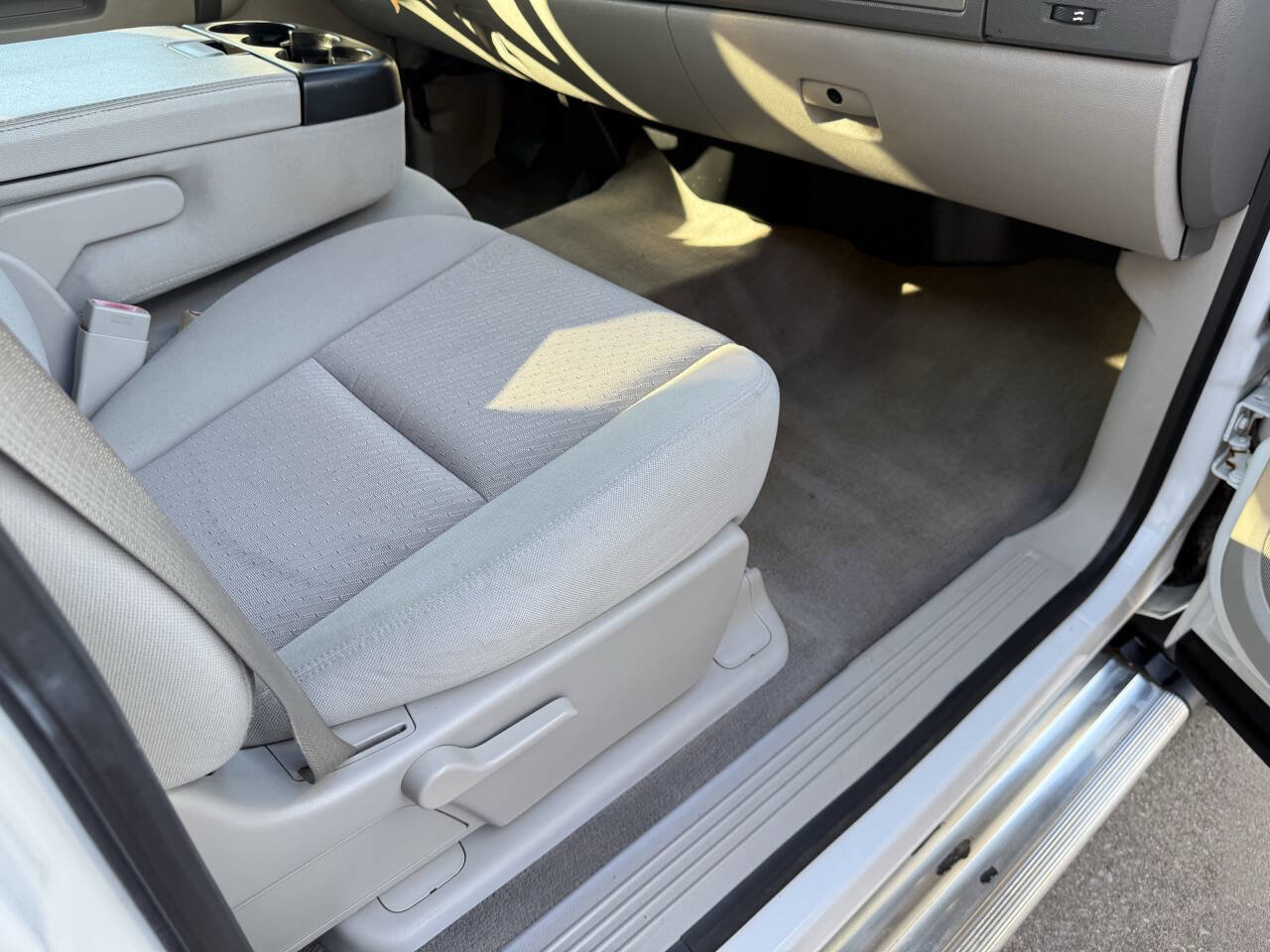 Used 2013 Chevrolet Silverado 3500 LT w/ Convenience Package image 38