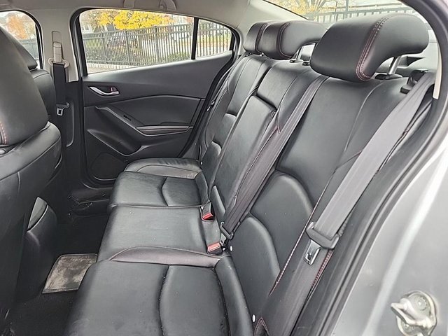 Used 2016 MAZDA MAZDA3 i Grand Touring image 9