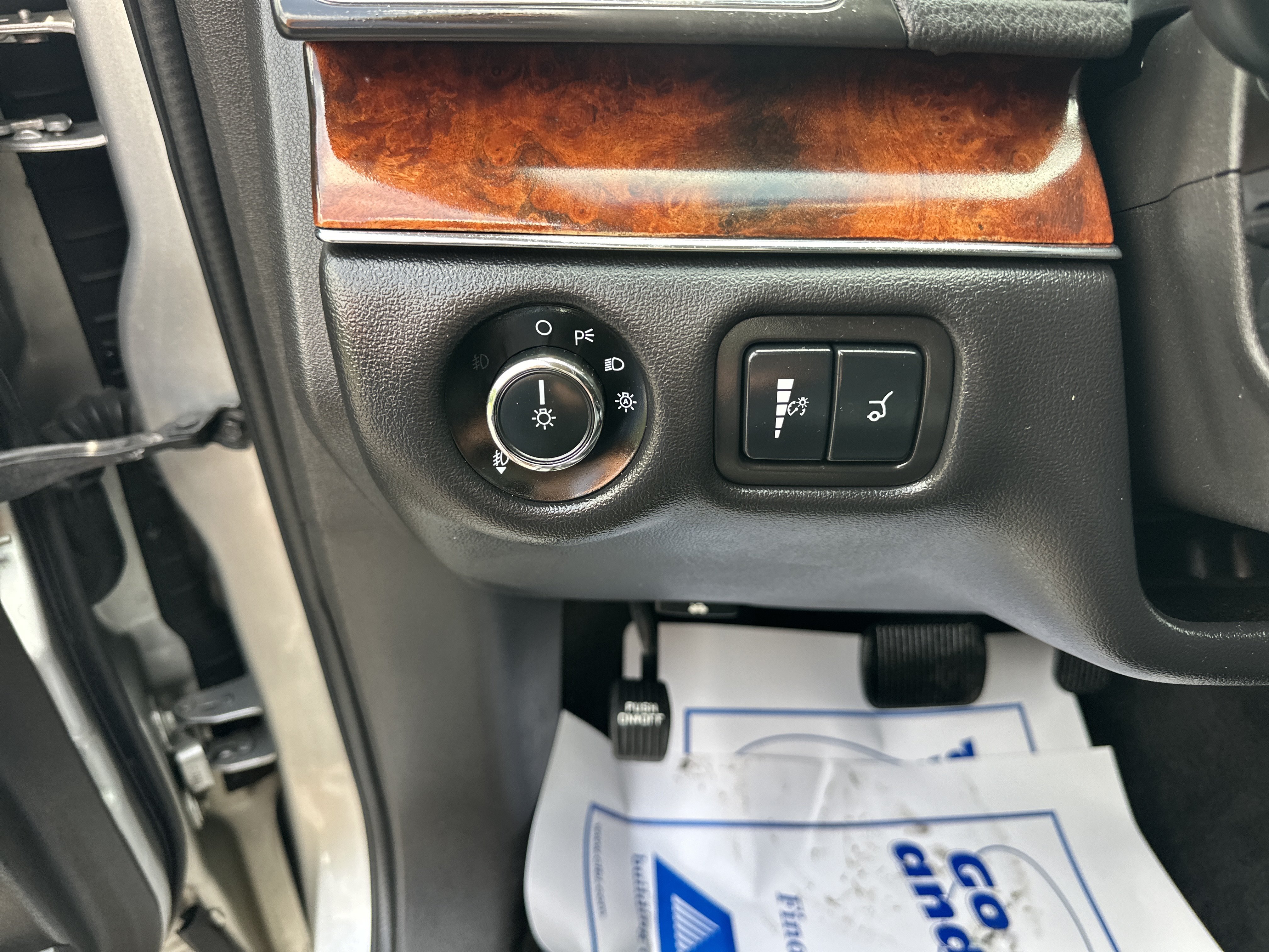 Used 2019 Lincoln MKT AWD image 10