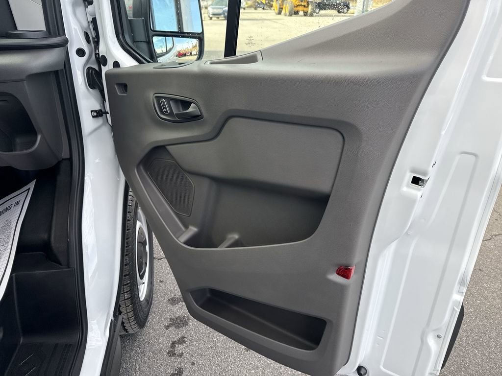New 2026 Ford Transit 250 148 Medium Roof RWD image 21