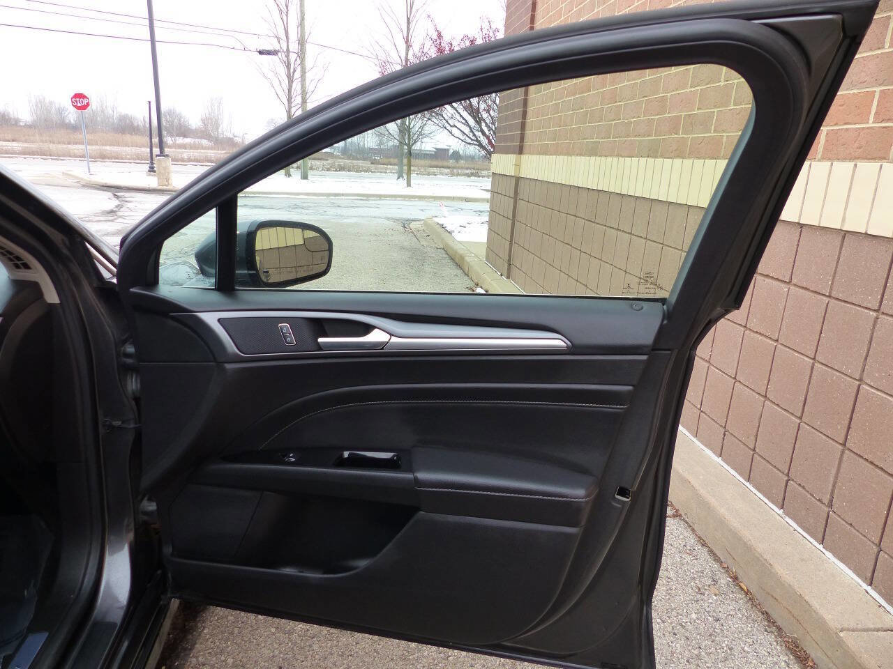 Used 2016 Ford Fusion Titanium image 46