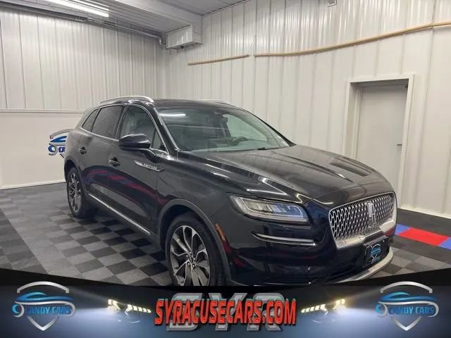 Used 2022 Lincoln Nautilus Reserve image 1