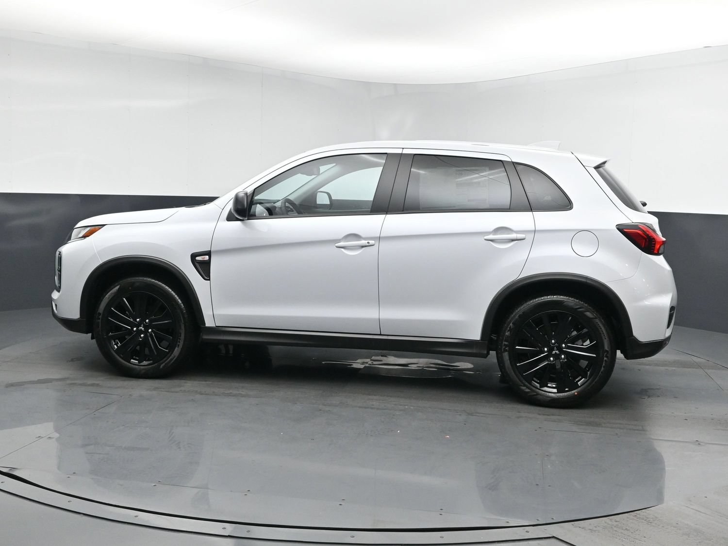 New 2026 Mitsubishi Outlander Sport LE AWD/4WD image 4