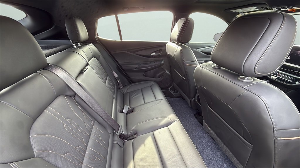 Used 2025 Buick Envista Avenir image 13