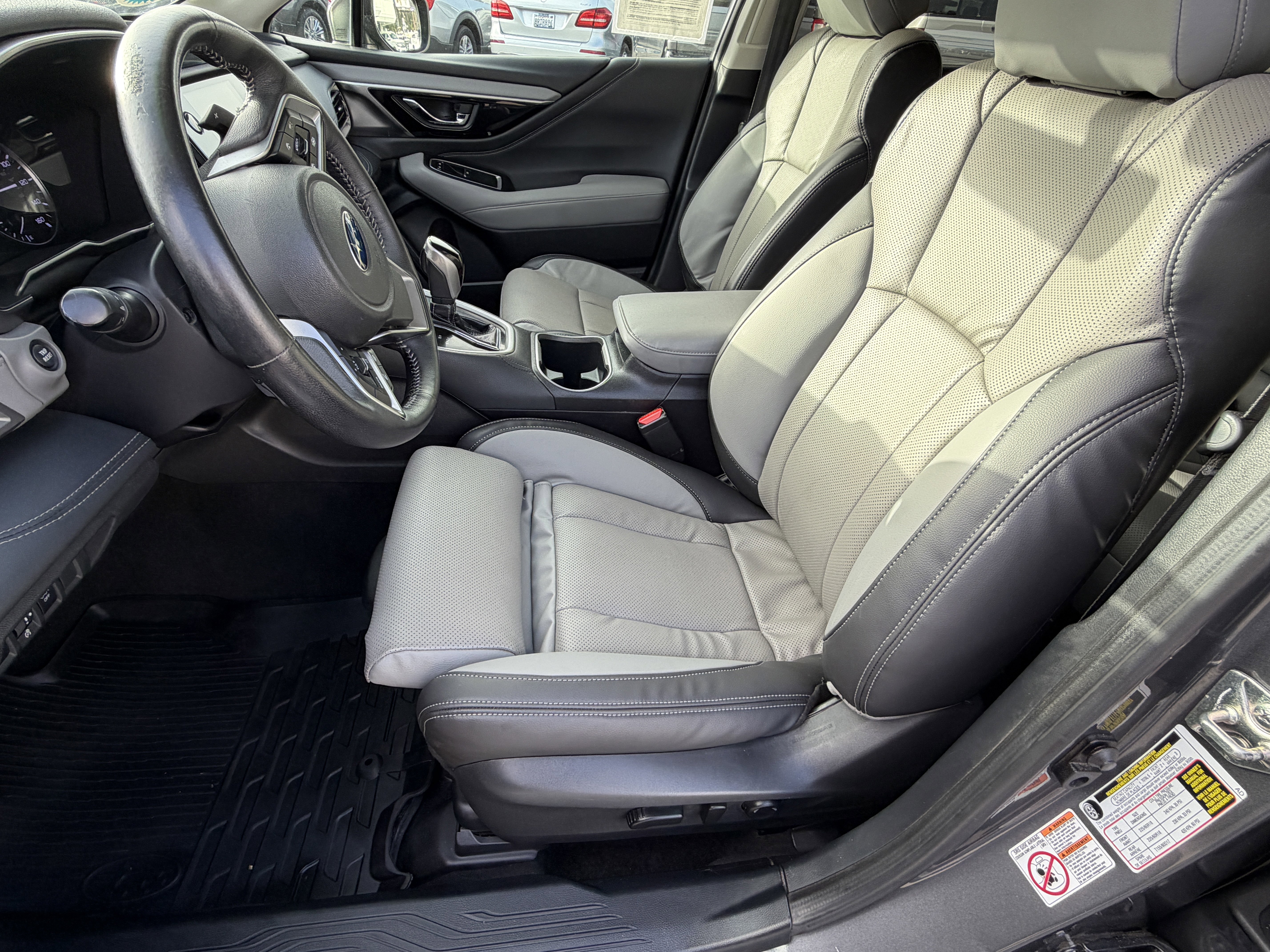 Used 2020 Subaru Outback Limited image 12