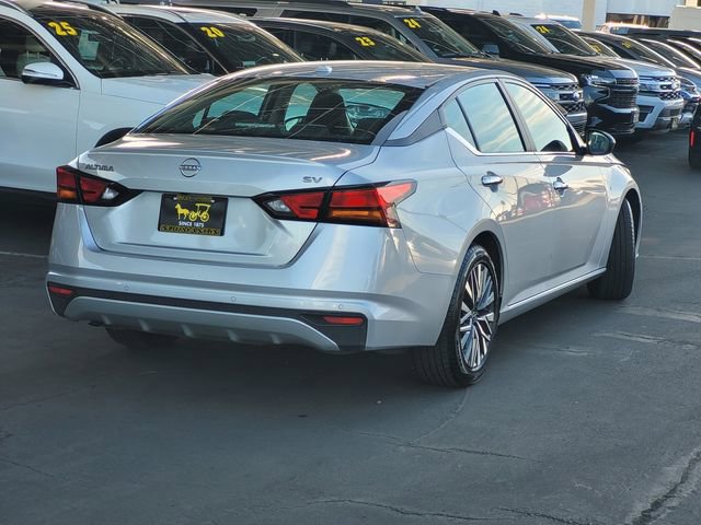 Used 2024 Nissan Altima 2.5 SV image 4