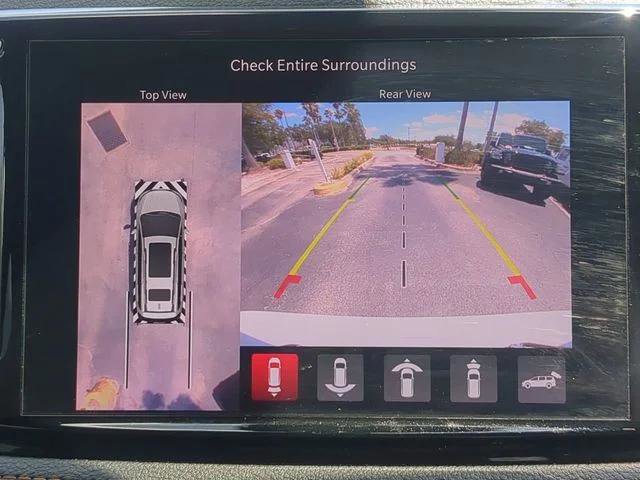 Certified 2023 Chrysler Pacifica Pinnacle FWD image 27