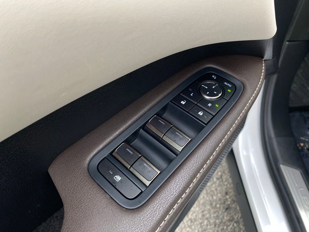 Used 2025 Lexus RX 350 Premium Plus w/ Convenience Package image 11