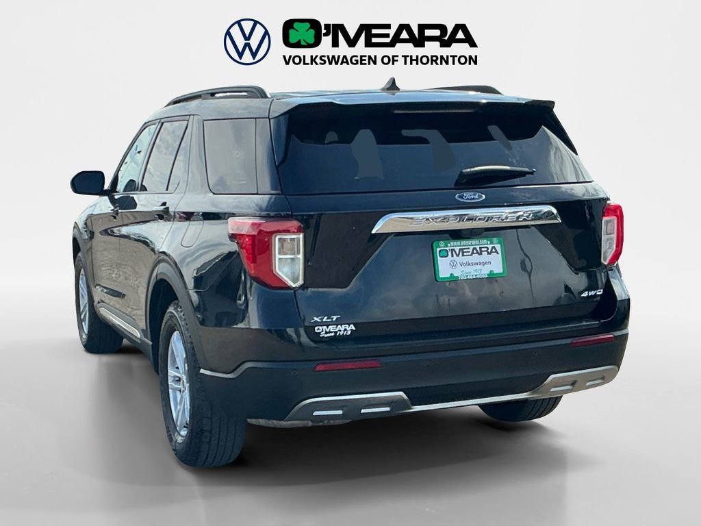 Used 2024 Ford Explorer XLT w/ Equipment Group 202A image 3