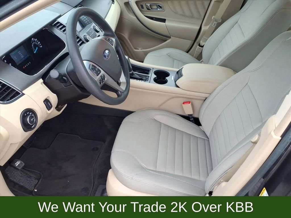 Used 2018 Ford Taurus SE image 9