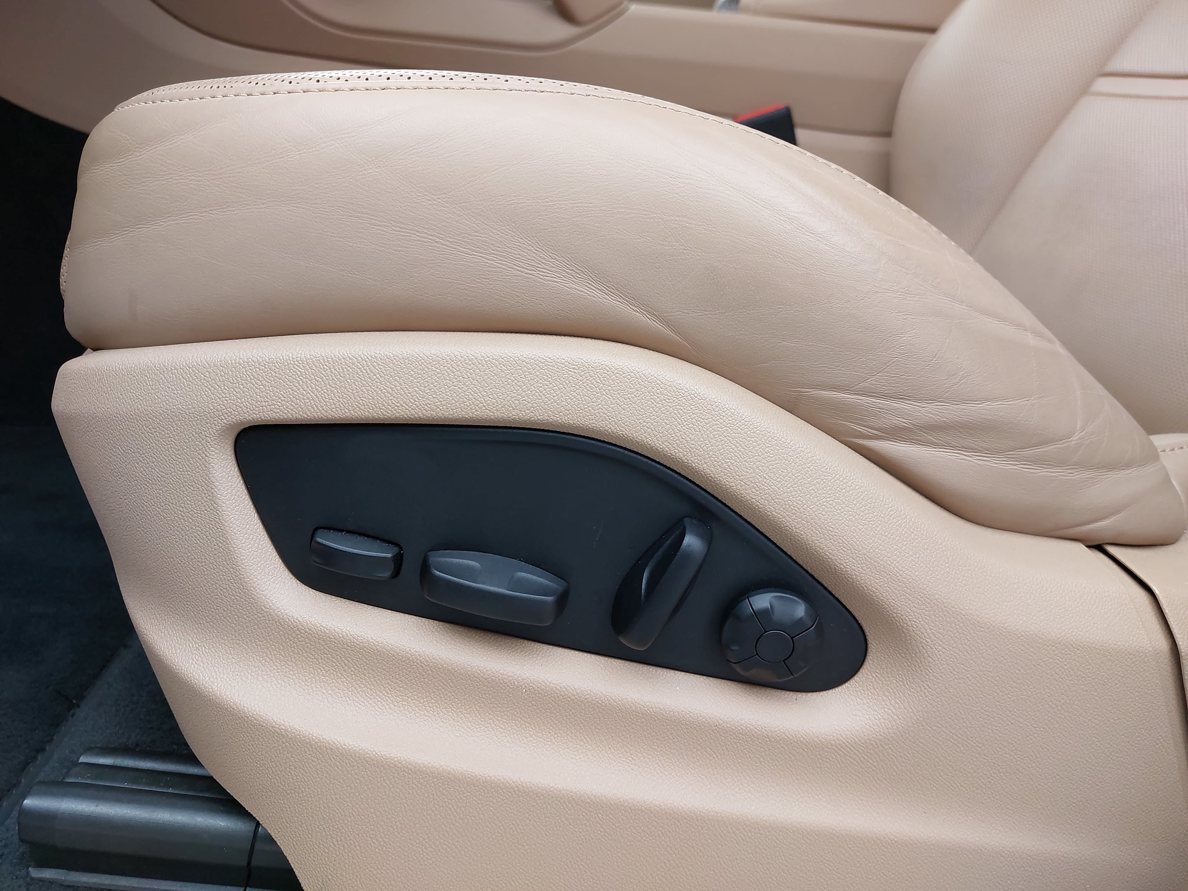 Certified 2023 Porsche Cayenne Platinum Edition AWD/4WD image 31