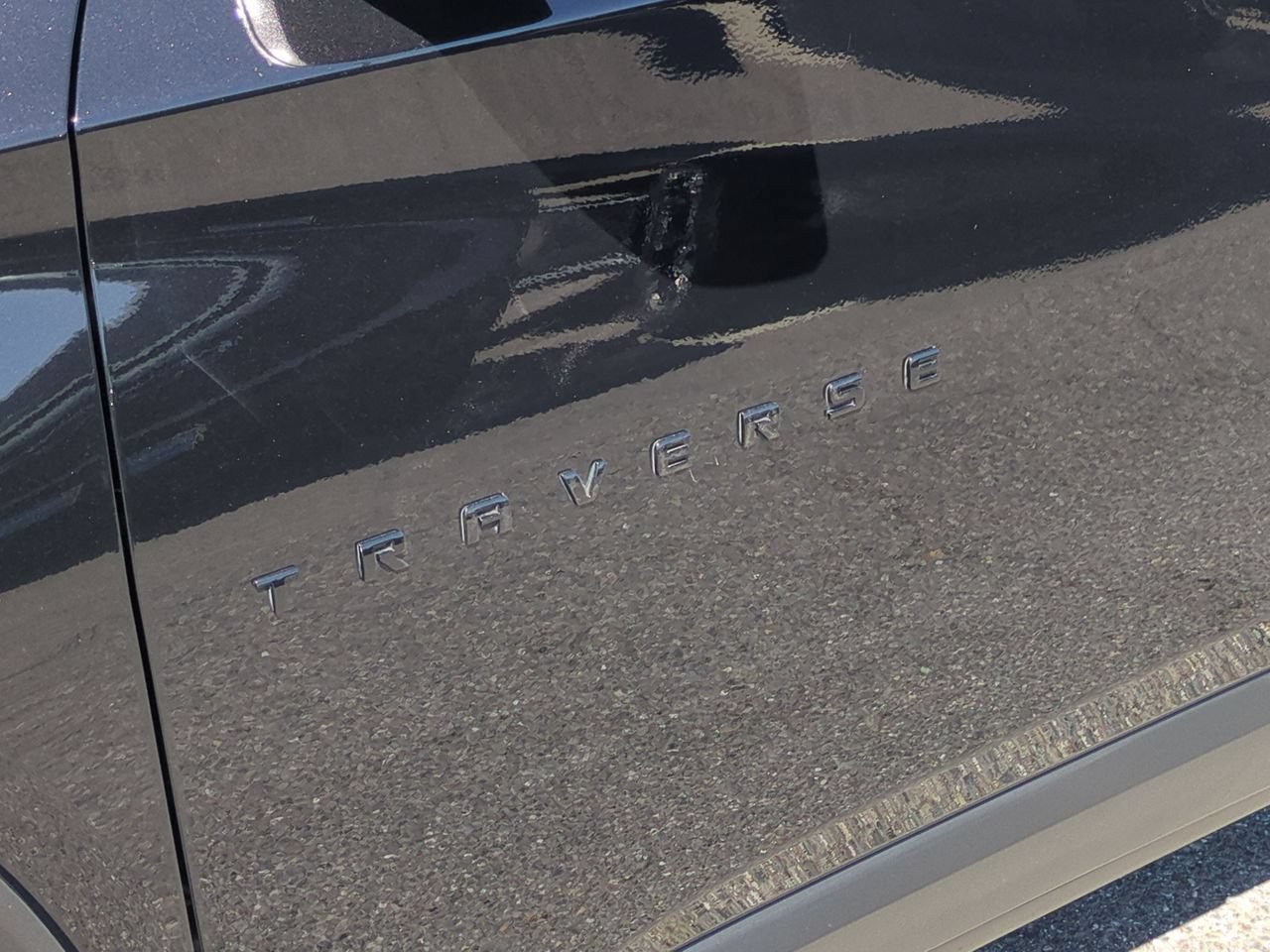 Used 2023 Chevrolet Traverse RS w/ LPO, Cargo Package FWD image 32