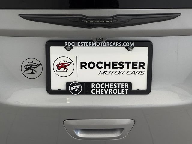 Used 2019 Chrysler Pacifica Touring Plus w/ S Appearance Package FWD image 43