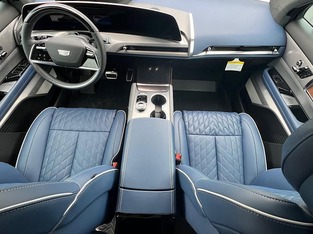 New 2026 Cadillac Vistiq Premium Luxury w/ LPO, Floor Liner Package image 13