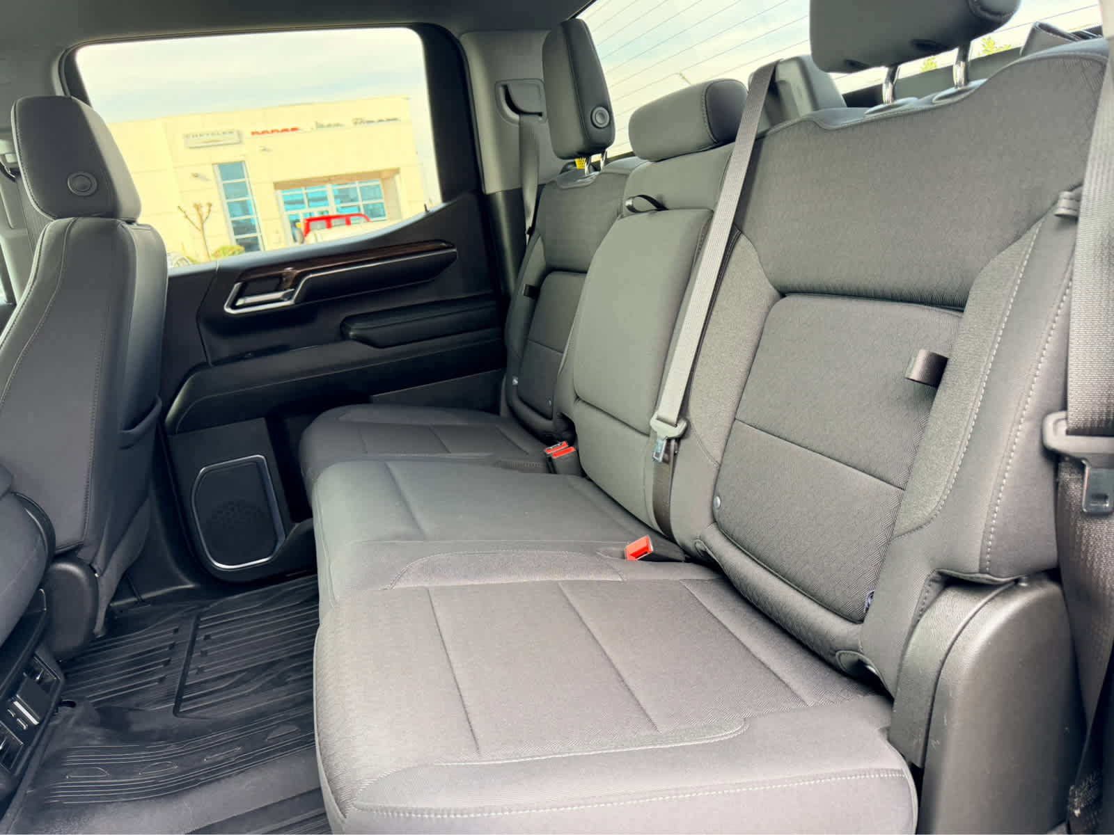 Used 2024 GMC Sierra 1500 Elevation w/ LPO, Elevation Black Package image 19