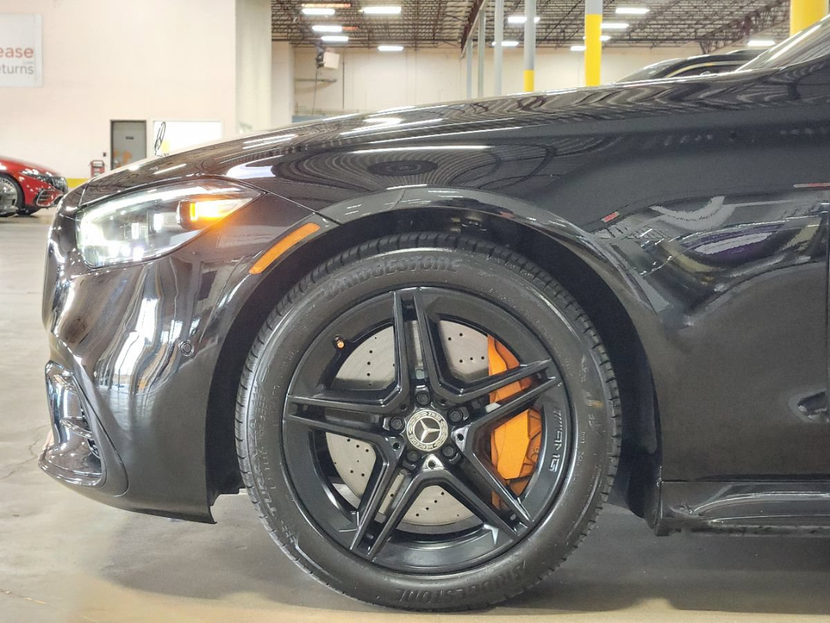 Used 2022 Mercedes-Benz S 580 4MATIC Sedan w/ AMG Line Package image 5