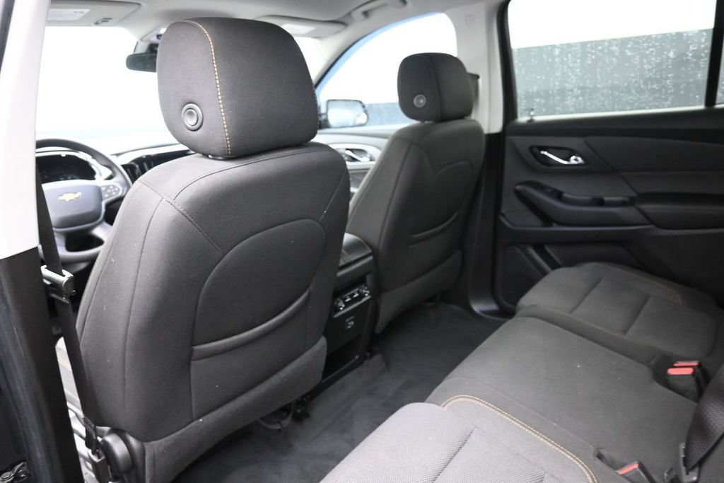 Used 2021 Chevrolet Traverse LS FWD image 25