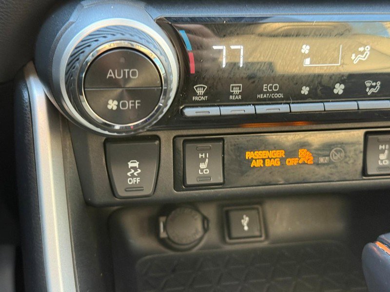 Used 2021 Toyota RAV4 XLE Premium image 25