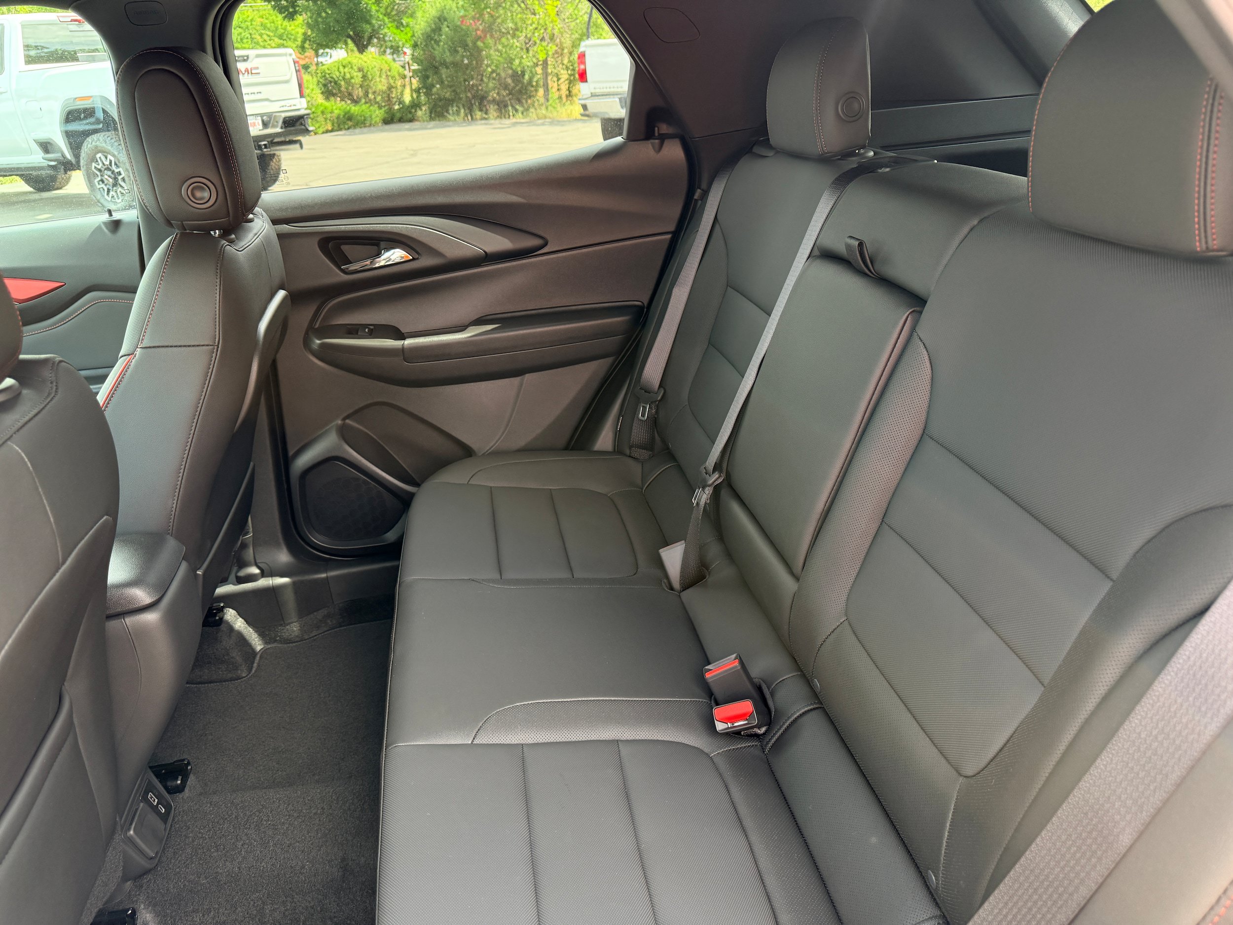New 2026 Chevrolet TrailBlazer RS w/ Convenience Package AWD/4WD image 8