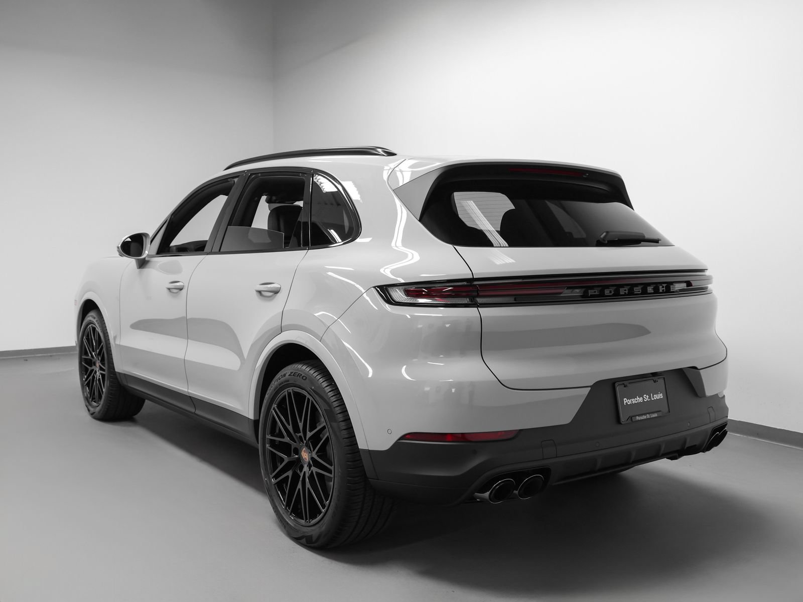 New 2026 Porsche Cayenne AWD/4WD image 3