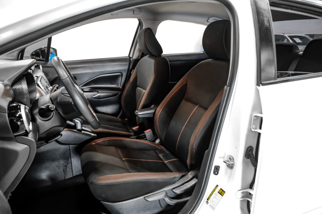 Used 2020 Nissan Versa SR w/ Convenience Package FWD image 29