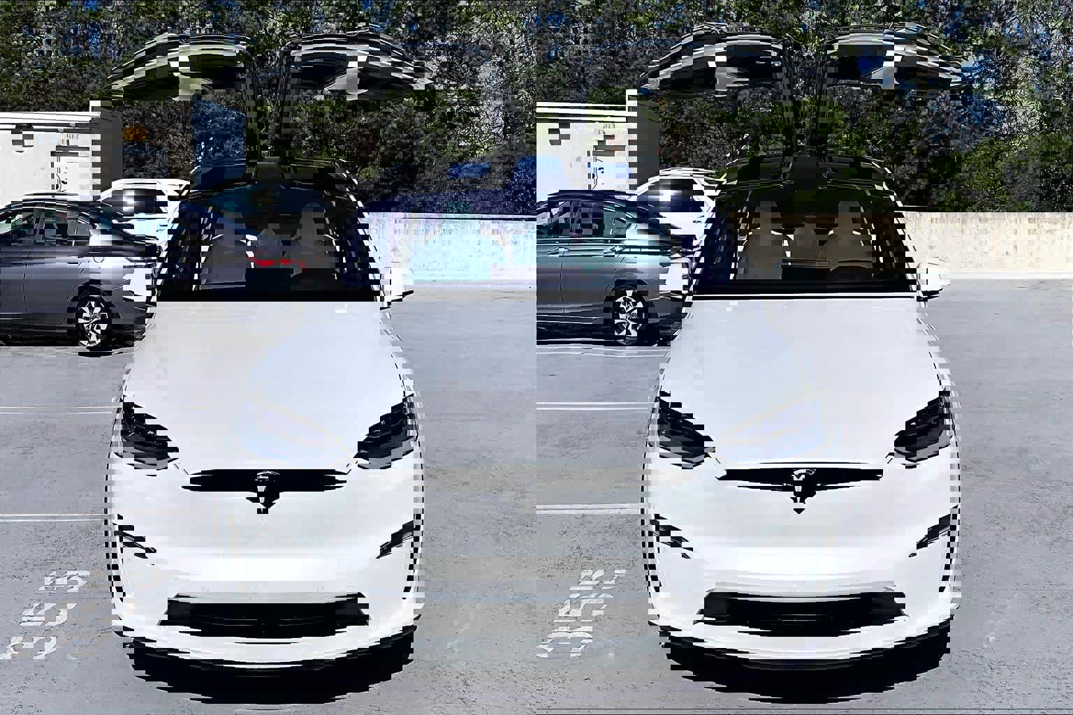 Used 2022 Tesla Model X image 29