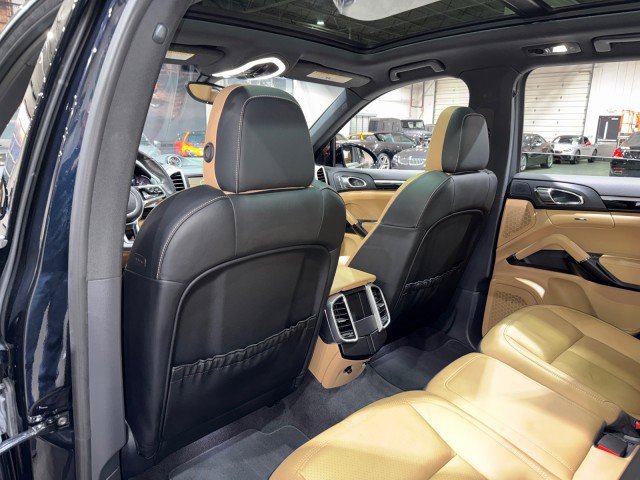 Used 2016 Porsche Cayenne image 13