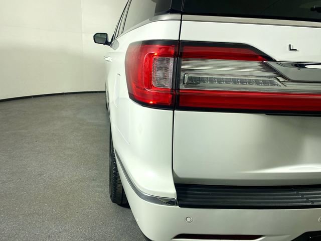 Used 2021 Lincoln Navigator L Black Label w/ Cargo Convenience Package image 31