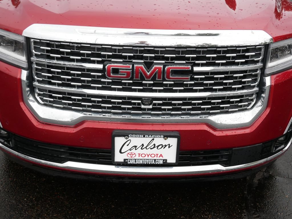 Used 2022 GMC Acadia Denali w/ Denali Ultimate Package AWD/4WD image 9