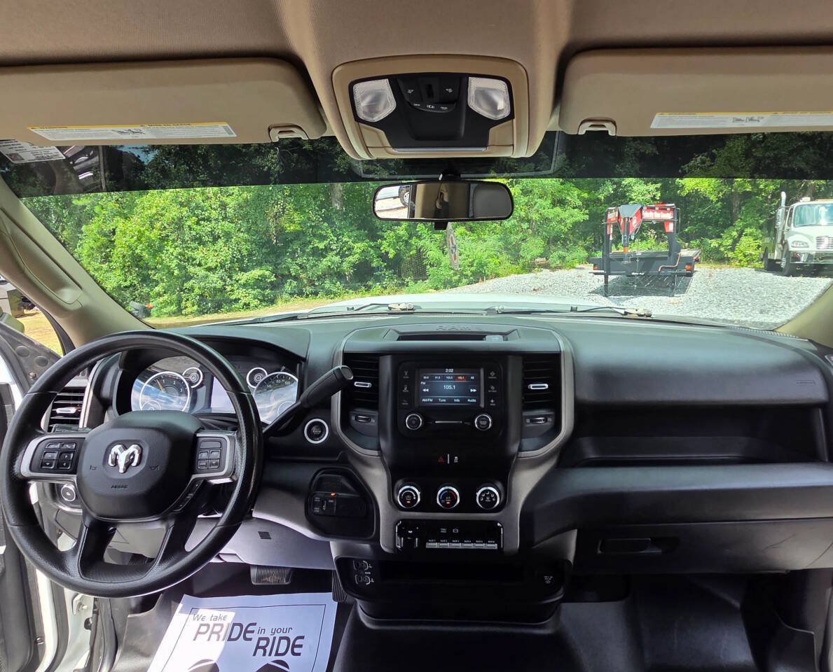 Used 2019 RAM 3500 Tradesman w/ Chrome Appearance Group AWD/4WD image 19