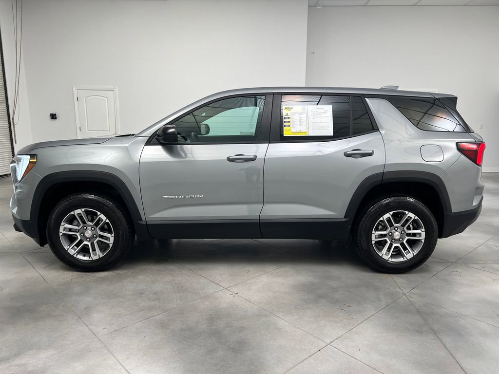 Used 2026 GMC Terrain Elevation FWD image 4