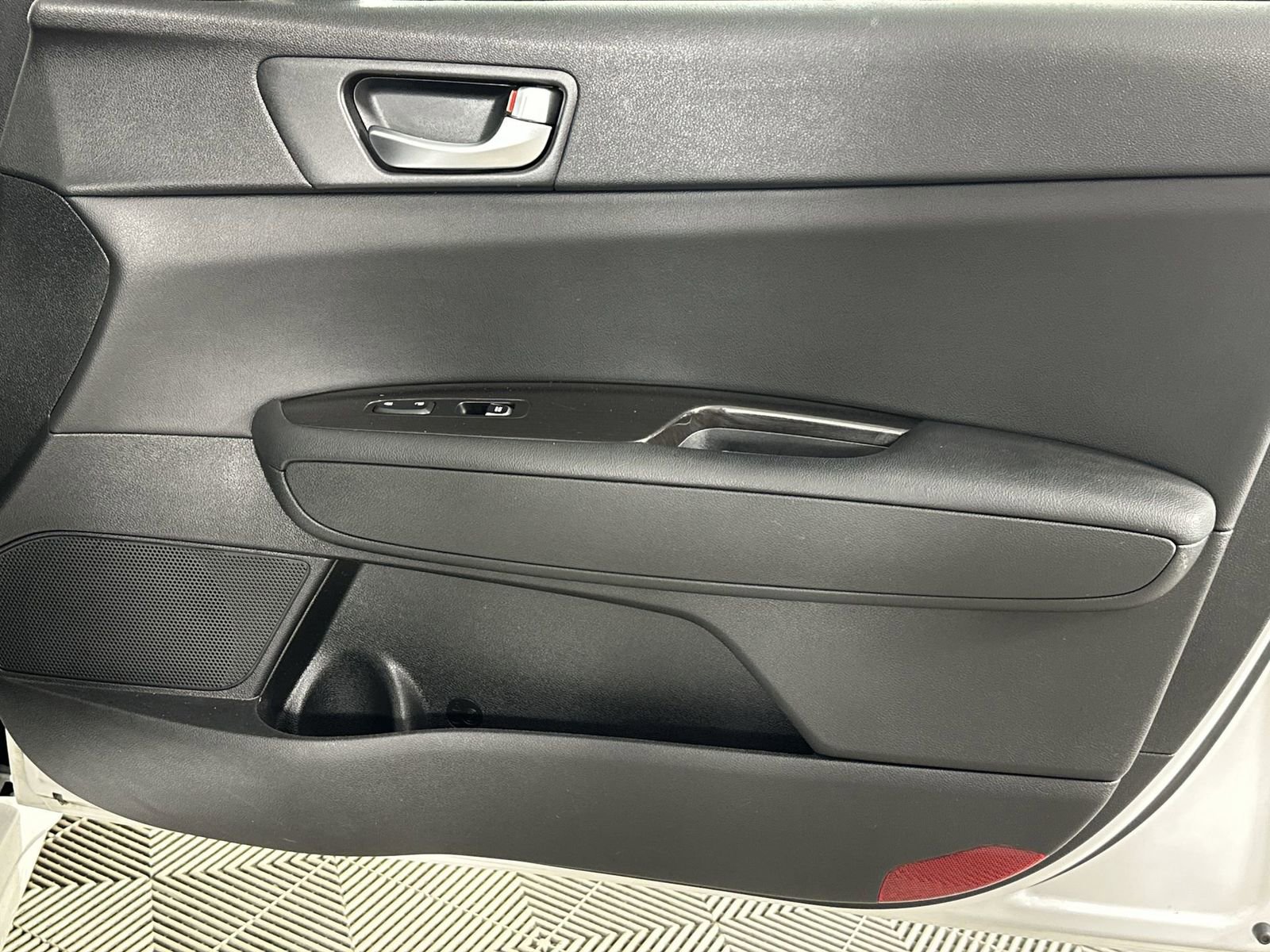 Used 2020 Kia Optima EX image 35