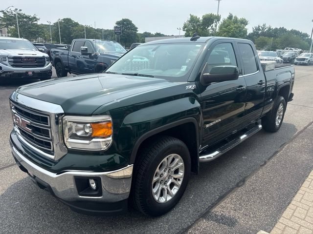Used 2015 GMC Sierra 1500 SLE w/ SLE Value Package AWD/4WD image 3