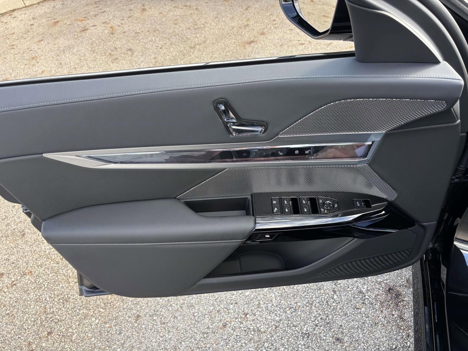 New 2026 BMW 740i xDrive image 11