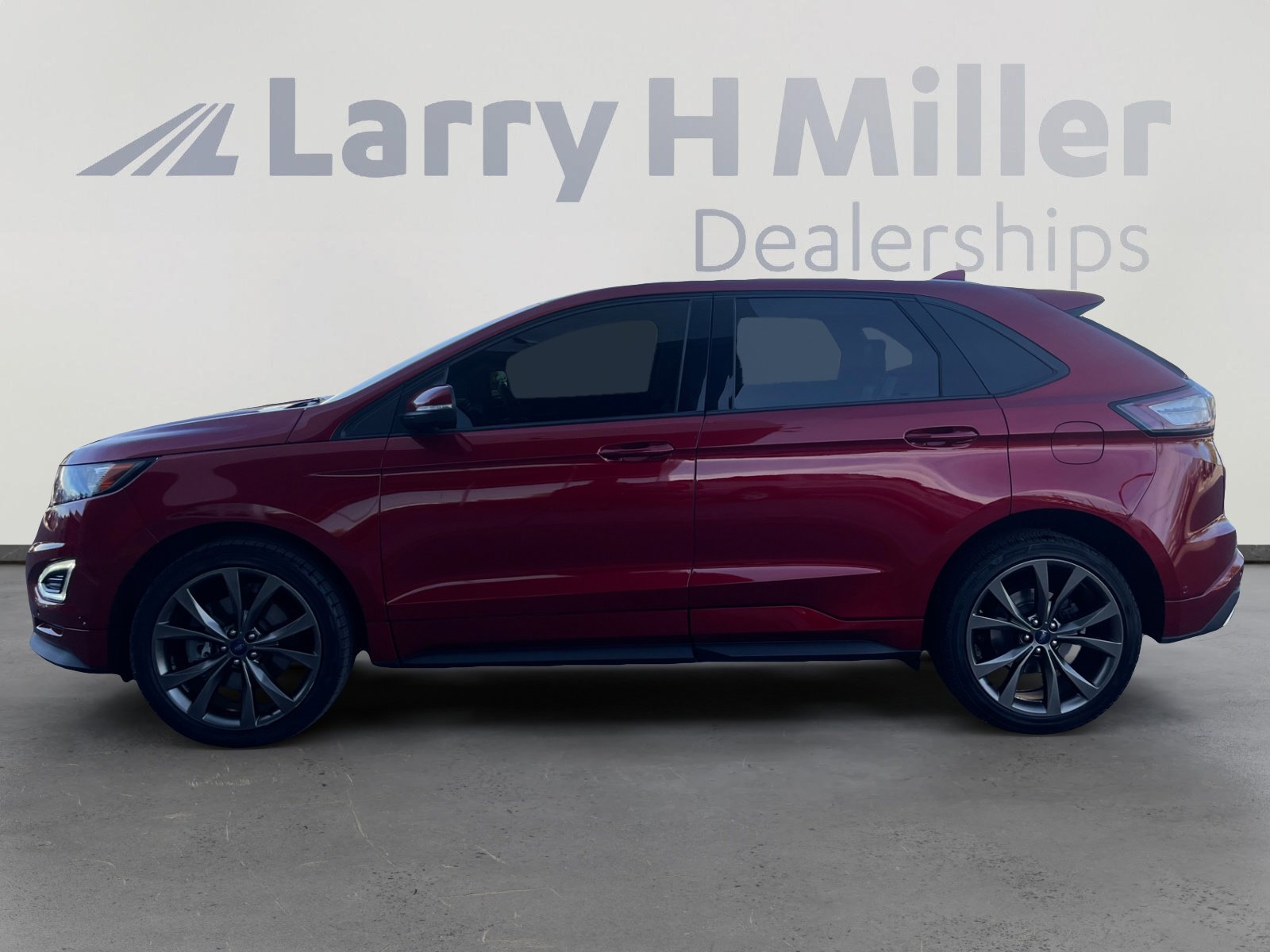 Used 2018 Ford Edge Sport w/ Equipment Group 401A image 2