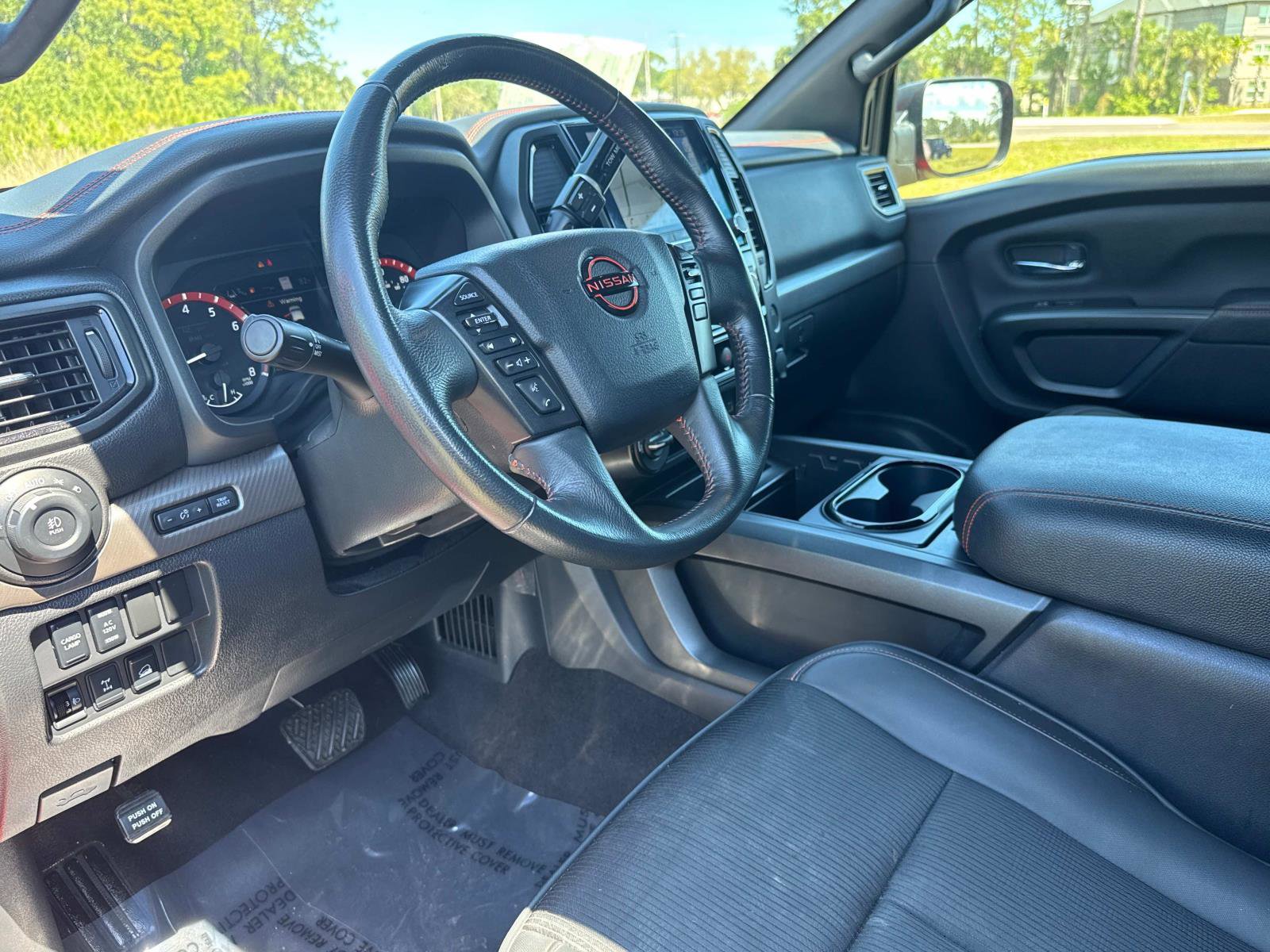 Used 2023 Nissan Titan PRO-4X image 16