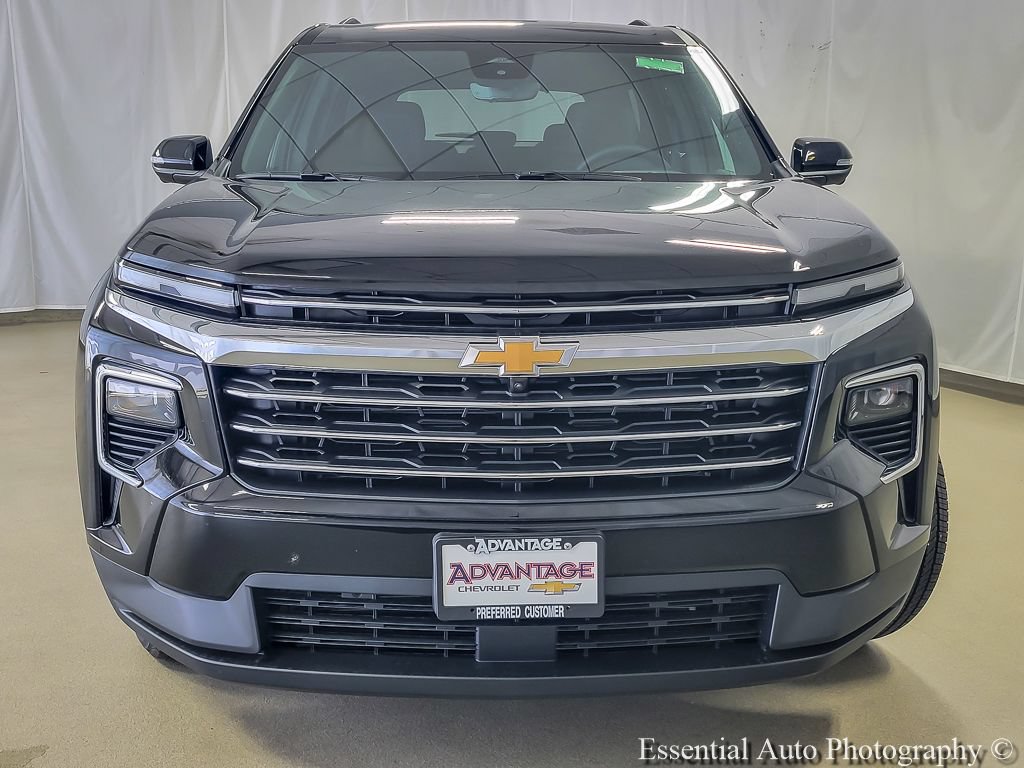 New 2026 Chevrolet Traverse LT w/ Driver Confidence Package AWD/4WD image 4