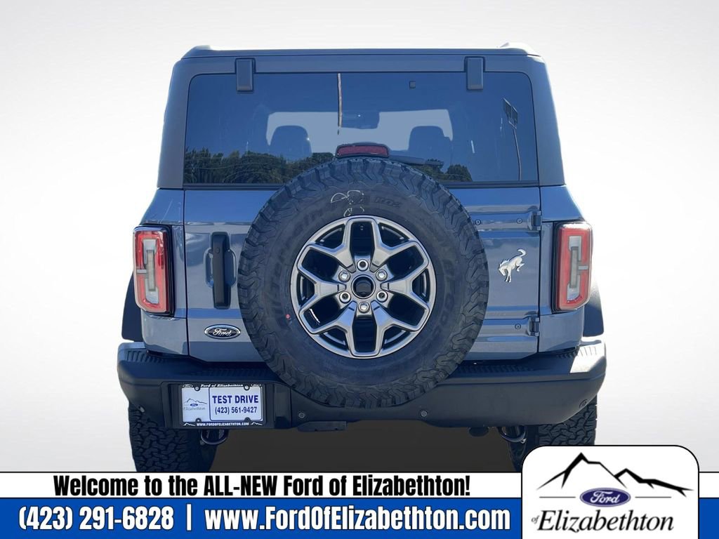 New 2025 Ford Bronco Badlands image 4