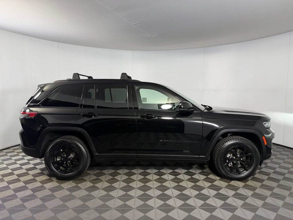 Certified 2024 Jeep Grand Cherokee Altitude AWD/4WD image 6