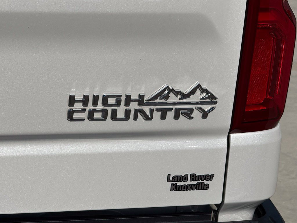 Used 2023 Chevrolet Silverado 1500 High Country w/ Technology Package AWD/4WD image 44